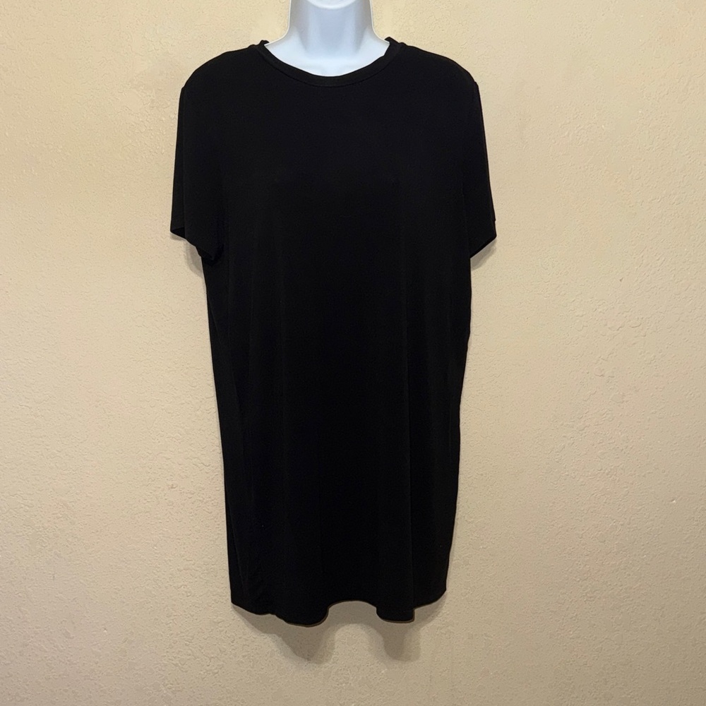 superdown Black Crewneck Short Sleeve tee dress